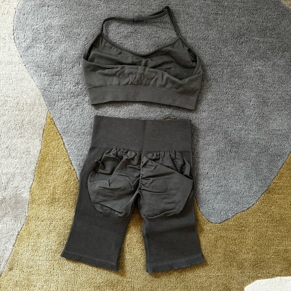 Lazuli Label Halter Top - Small - Picture 3 of 7